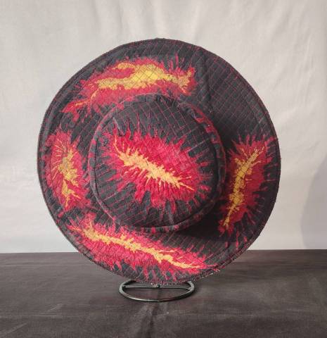 Chapeau de cr�ateur Upsidedown