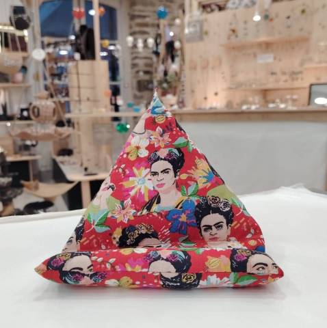 Le BIGOPOUF FRIDA rouge, support de tlphone et tablette