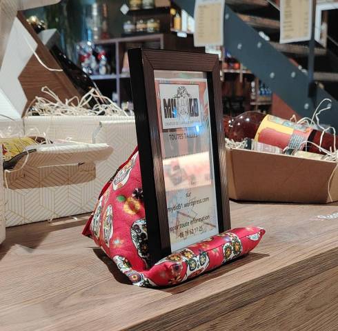 Le BIGOPOUF Calavera rouge, support de tlphone et tablette