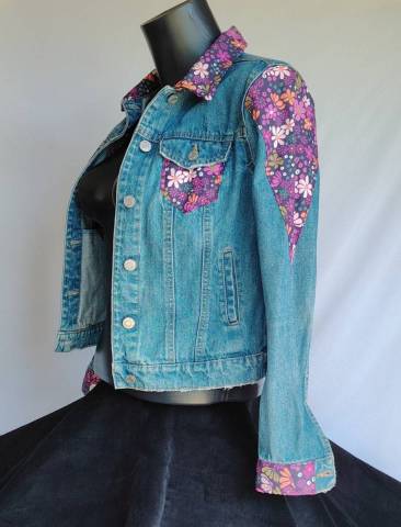 VESTE FLEURIE POURPRE